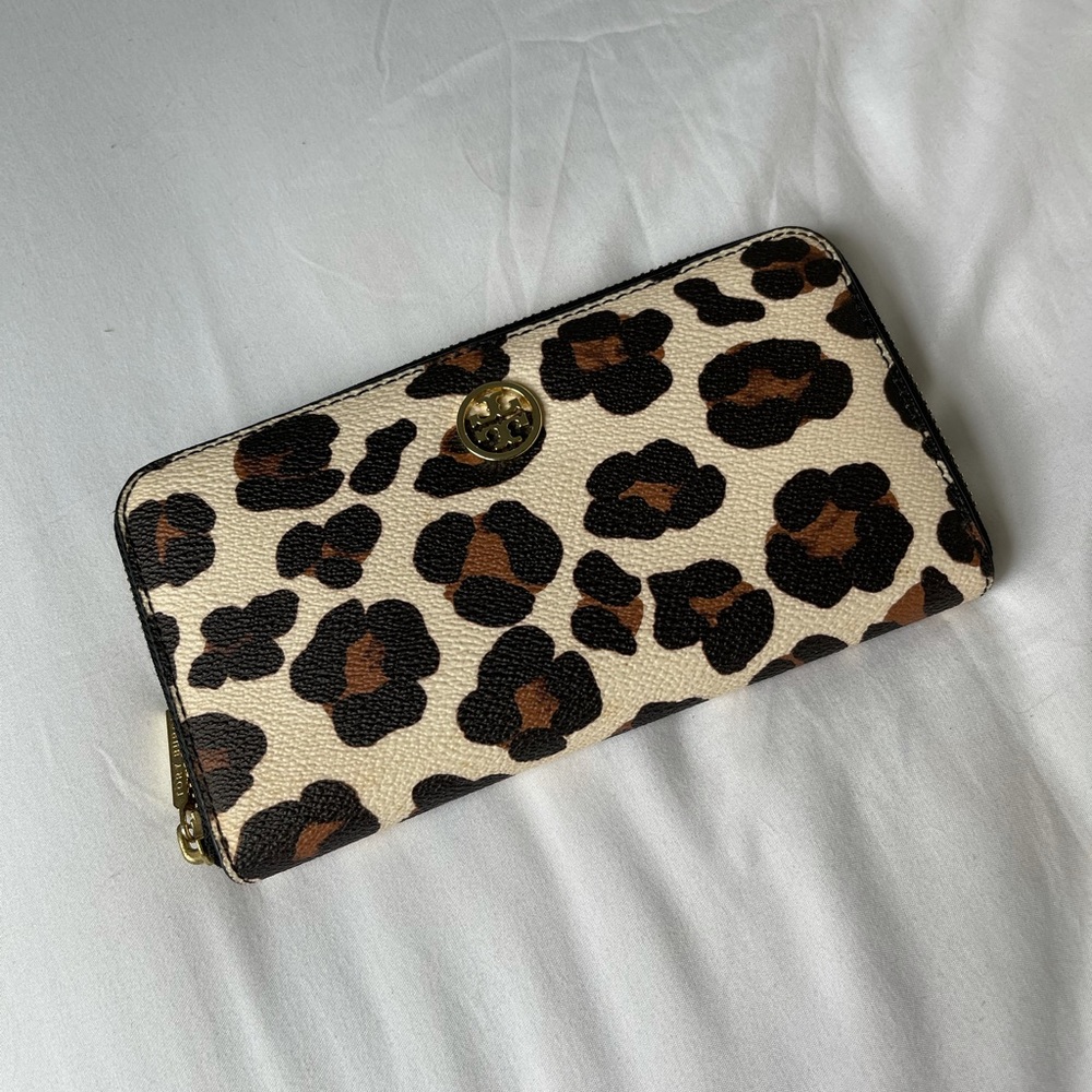Tory Burch leopard wallet